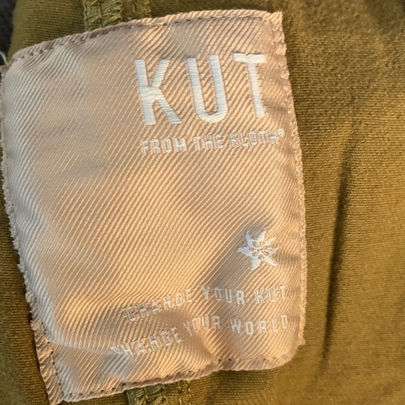 KUT from the kloth Kara jacket color is thyme size XL model size 10 - Picture 8 of 13